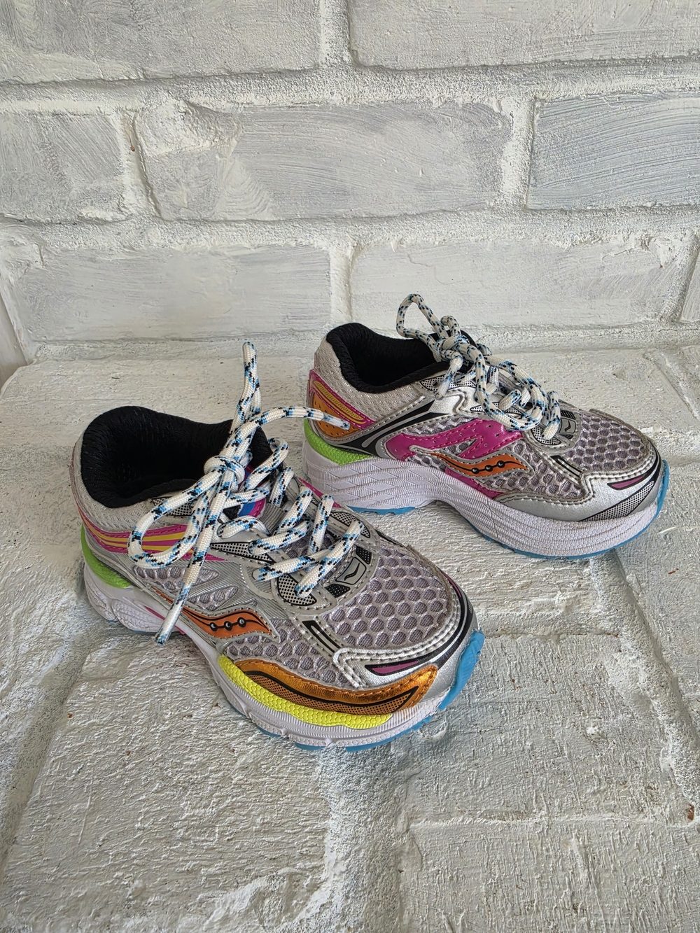 Saucony Multi-Color Toddler Sneakers - Silver with Rainbow Accents - Size 7